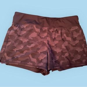 90 Degree. Black/dark grey camo, Workout shorts XL zip pocket on waistband